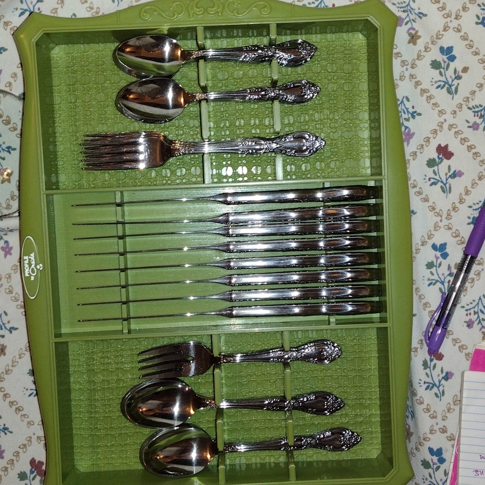 Profile by Oneida Dinnerware